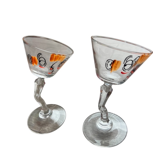 Pair Beau Brummell Gay Fad Vintage Midcentury 50s, Novelty Tipsy Martini Glasses - Picture 4 of 6